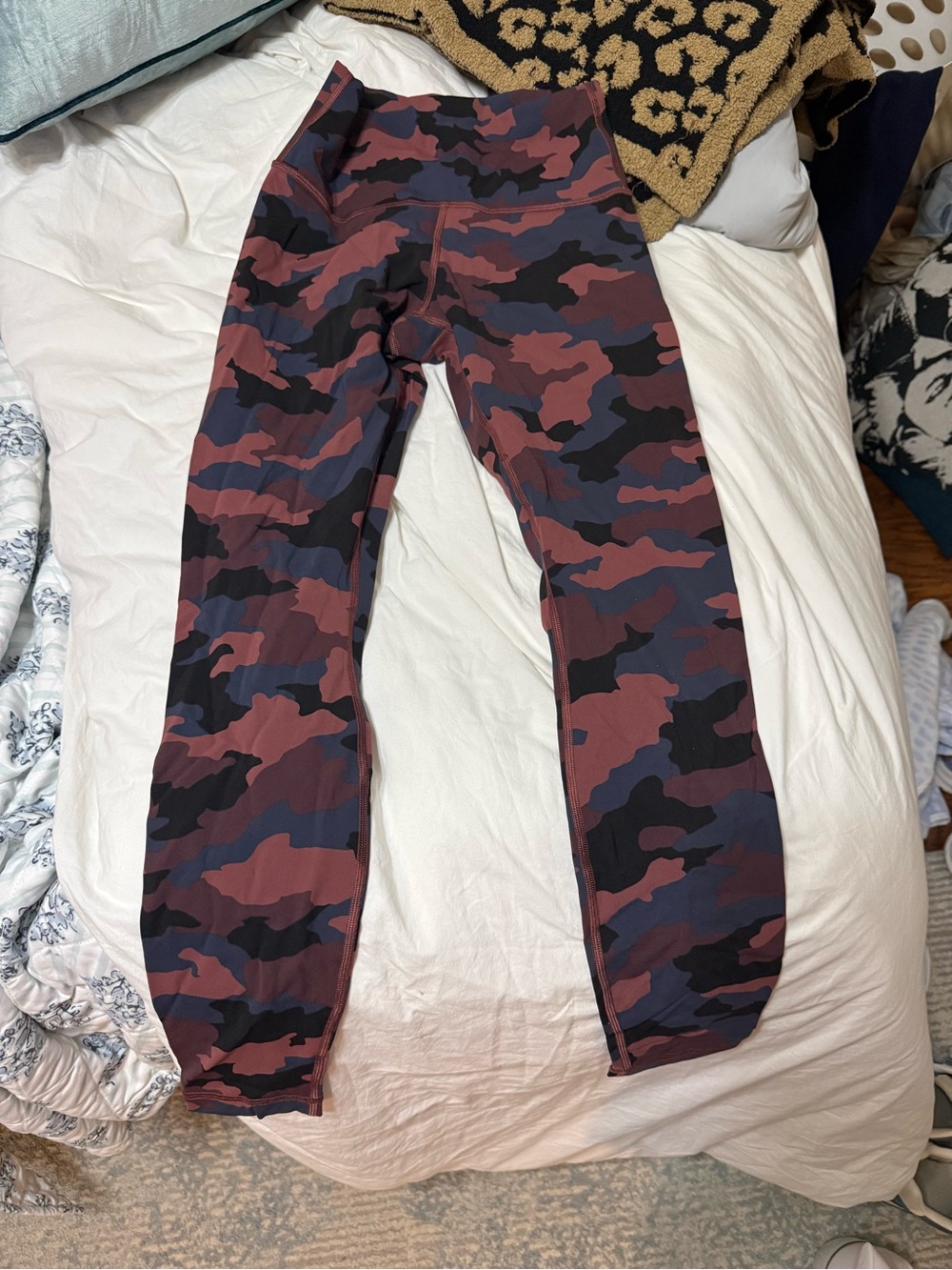 Lululemon Wunder Camo Legging